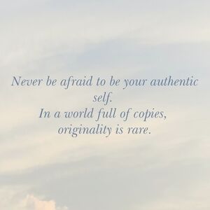 Meet your Posher, Elizabeth